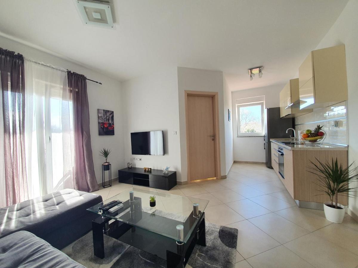 Alex Apartment Медулин Экстерьер фото